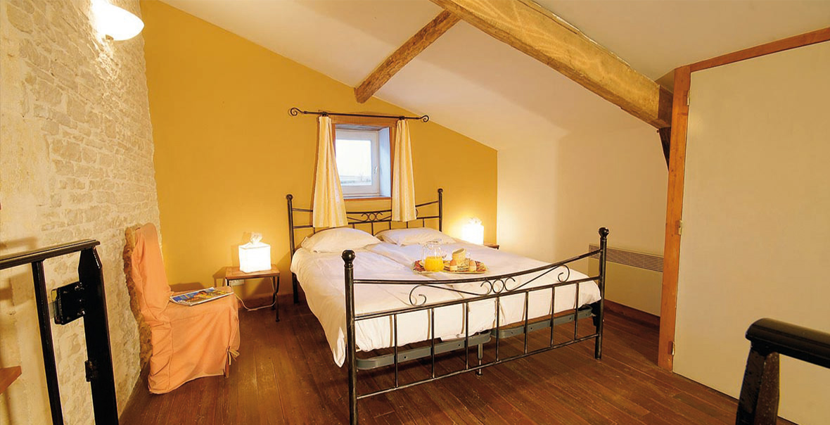 Lits confortables pour vacances en amoureux